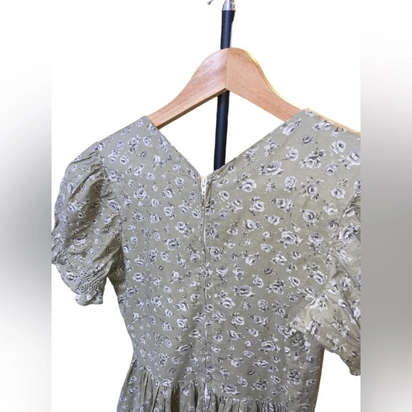 70’S Style Floral Long Dress  Girls Size 12 Handmade. - Picture 3 of 5